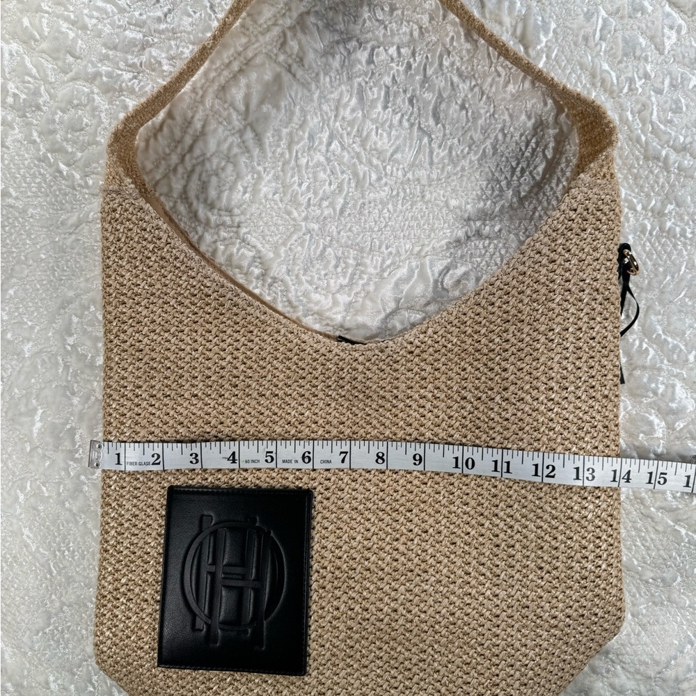 NWT House of Harlow 1960 Beige Woven Shoulder Bag with Black Logo Patch - Picture 7 of 9
